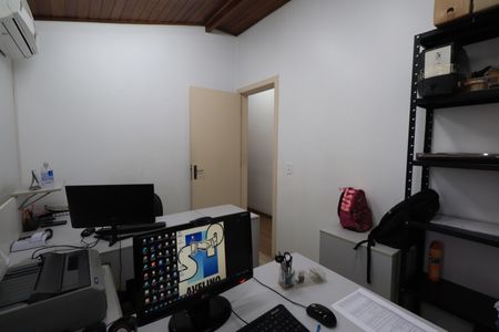 Casa à venda com 302m², 3 quartos e 3 vagasQuarto 2