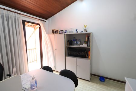 Casa à venda com 302m², 3 quartos e 3 vagasQuarto 1 - Suíte