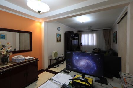 Casa à venda com 302m², 3 quartos e 3 vagasSala