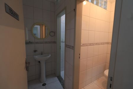 Casa à venda com 302m², 3 quartos e 3 vagasBanheiro Salão de festas