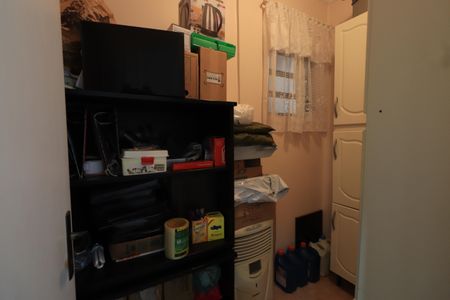 Casa à venda com 302m², 3 quartos e 3 vagasDespensa