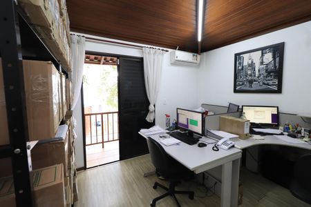 Casa à venda com 302m², 3 quartos e 3 vagasQuarto 3