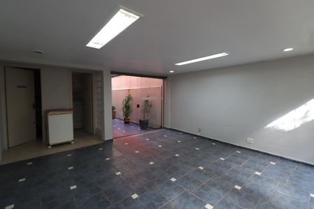 Casa à venda com 302m², 3 quartos e 3 vagasHall