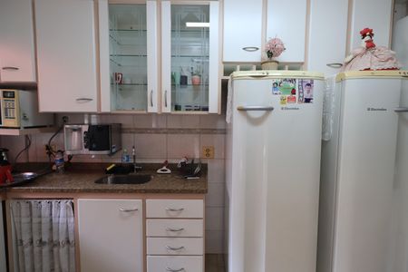 Casa à venda com 302m², 3 quartos e 3 vagasCozinha