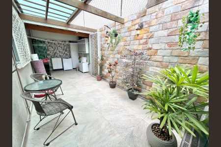 Apartamento à venda com 125m², 3 quartos e 2 vagas Apartamento à venda com 125m², 3 quartos e 2 vagasÁrea Externa
