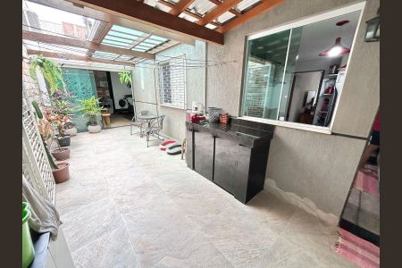 Apartamento à venda com 125m², 3 quartos e 2 vagas Apartamento à venda com 125m², 3 quartos e 2 vagasÁrea Externa