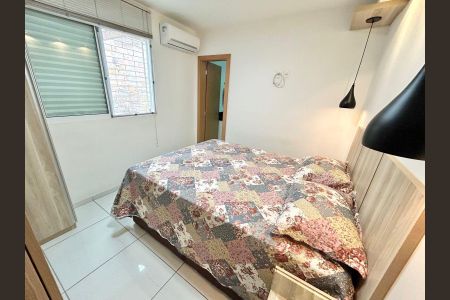 Apartamento à venda com 125m², 3 quartos e 2 vagas Apartamento à venda com 125m², 3 quartos e 2 vagasQuarto 1