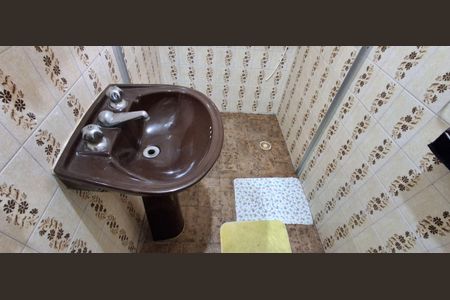 Casa à venda com 222m², 3 quartos e 3 vagas Casa à venda com 222m², 3 quartos e 3 vagasBanheiro Social