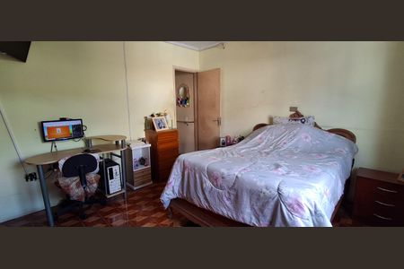 Casa à venda com 222m², 3 quartos e 3 vagas Casa à venda com 222m², 3 quartos e 3 vagasSuíte