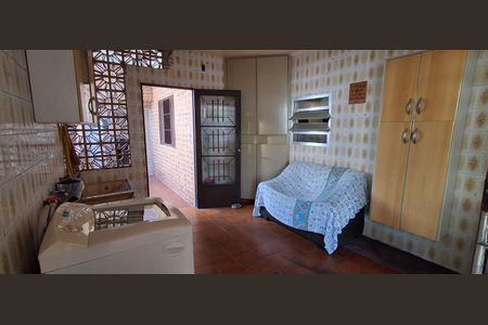 Casa à venda com 222m², 3 quartos e 3 vagas Casa à venda com 222m², 3 quartos e 3 vagasÁrea de Serviço