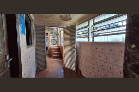 Casa à venda com 222m², 3 quartos e 3 vagas Casa à venda com 222m², 3 quartos e 3 vagasEntrada