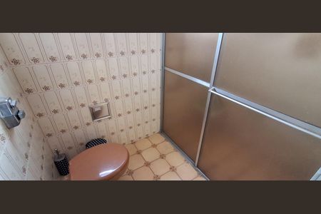 Casa à venda com 222m², 3 quartos e 3 vagas Casa à venda com 222m², 3 quartos e 3 vagasBanheiro Suíte