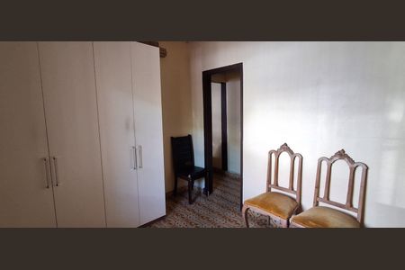 Casa à venda com 222m², 3 quartos e 3 vagas Casa à venda com 222m², 3 quartos e 3 vagasQuarto