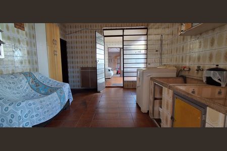 Casa à venda com 222m², 3 quartos e 3 vagas Casa à venda com 222m², 3 quartos e 3 vagasÁrea de Serviço