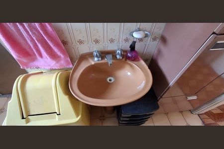 Casa à venda com 222m², 3 quartos e 3 vagas Casa à venda com 222m², 3 quartos e 3 vagasBanheiro Suíte