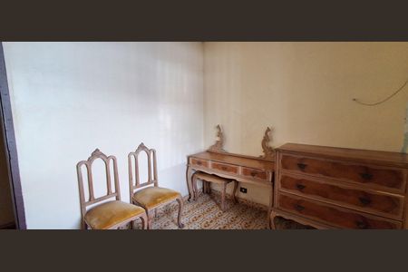 Casa à venda com 222m², 3 quartos e 3 vagas Casa à venda com 222m², 3 quartos e 3 vagasQuarto