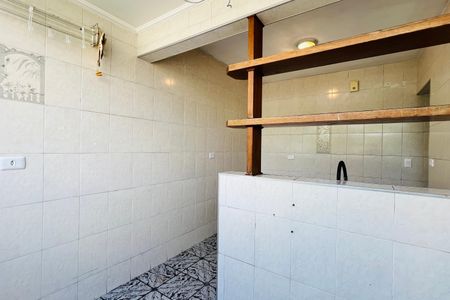 Apartamento para alugar com 50m², 2 quartos e 1 vaga Apartamento para alugar com 50m², 2 quartos e 1 vagaCozinha e Área de Serviço