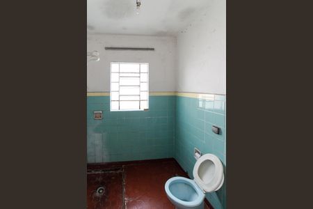 Casa à venda com 800m², 4 quartos e sem vagaCasa 1 - Banheiro