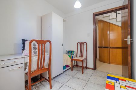 Casa à venda com 244m², 3 quartos e 5 vagasDespensa