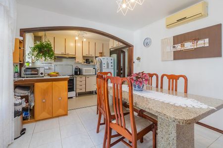 Casa à venda com 244m², 3 quartos e 5 vagasSala de Jantar