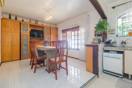 Casa à venda com 244m², 3 quartos e 5 vagasCozinha