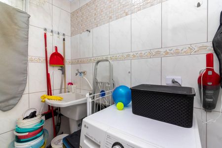 Apartamento à venda com 60m², 2 quartos e 1 vagaÁrea de Serviço