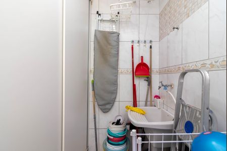 Apartamento à venda com 60m², 2 quartos e 1 vagaÁrea de Serviço