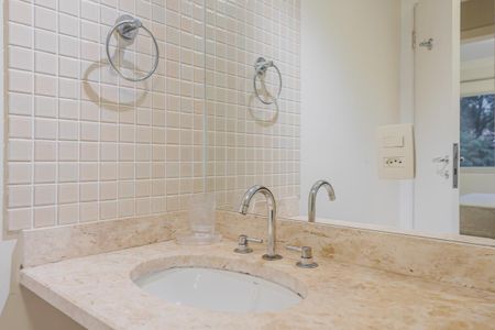 Apartamento para alugar com 80m², 2 quartos e 2 vagasBanheiro da Suíte 1