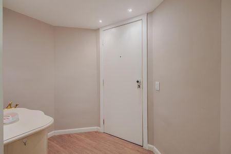 Apartamento para alugar com 80m², 2 quartos e 2 vagasHall de entrada