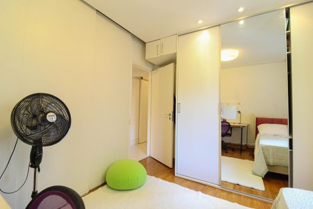 Apartamento à venda com 100m², 3 quartos e 1 vagaQuarto 2
