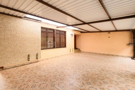 Casa à venda com 189m², 5 quartos e 4 vagasGaragem