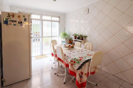 Casa à venda com 189m², 5 quartos e 4 vagasCozinha - ambiente 2