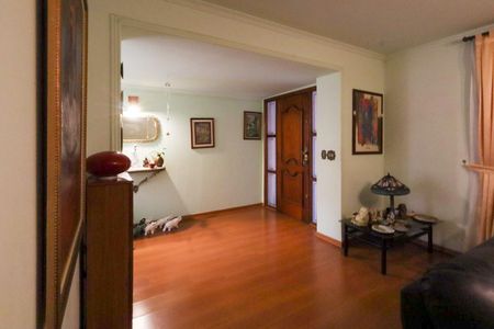 Casa à venda com 189m², 5 quartos e 4 vagasSala de estar