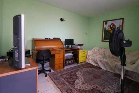 Casa à venda com 189m², 5 quartos e 4 vagasEscritório