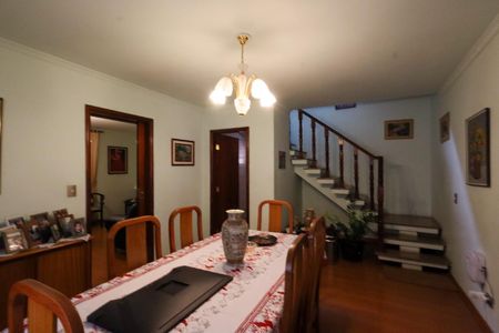 Casa à venda com 189m², 5 quartos e 4 vagasSala de jantar