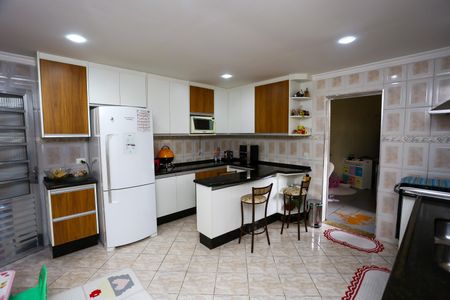 Casa à venda com 125m², 3 quartos e 2 vagasCozinha