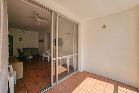 Apartamento para alugar com 81m², 3 quartos e 1 vagaVaranda