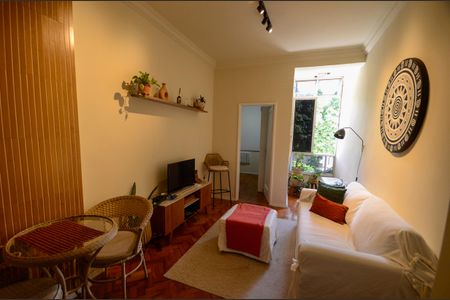 Apartamento à venda com 68m², 2 quartos e sem vaga Apartamento à venda com 68m², 2 quartos e sem vagaSala