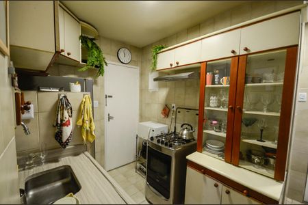 Apartamento à venda com 68m², 2 quartos e sem vaga Apartamento à venda com 68m², 2 quartos e sem vagaCozinha