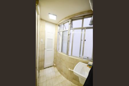 Apartamento à venda com 68m², 2 quartos e sem vaga Apartamento à venda com 68m², 2 quartos e sem vagaÁrea de Serviço
