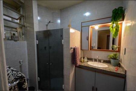 Apartamento à venda com 68m², 2 quartos e sem vaga Apartamento à venda com 68m², 2 quartos e sem vagaBanheiro