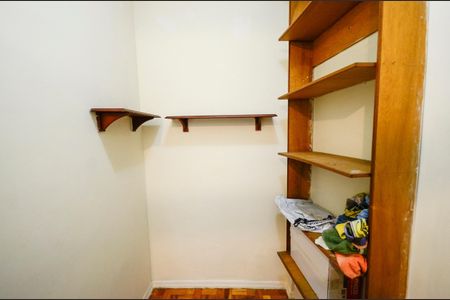 Apartamento à venda com 68m², 2 quartos e sem vaga Apartamento à venda com 68m², 2 quartos e sem vagaQuarto de Serviço