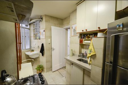 Apartamento à venda com 68m², 2 quartos e sem vaga Apartamento à venda com 68m², 2 quartos e sem vagaCozinha