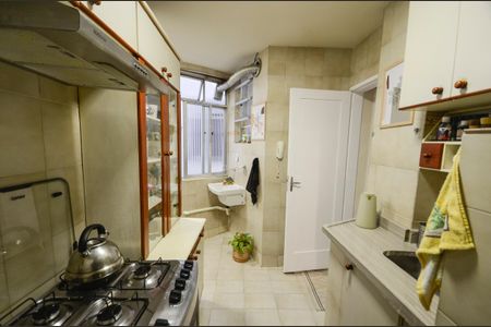Apartamento à venda com 68m², 2 quartos e sem vaga Apartamento à venda com 68m², 2 quartos e sem vagaCozinha