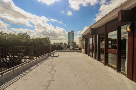 Apartamento à venda com 206m², 4 quartos e 2 vagasVaranda da Cobertura