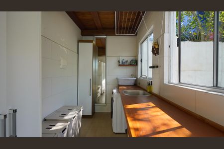 Casa para alugar com 220m², 3 quartos e 4 vagasÁrea de Serviço