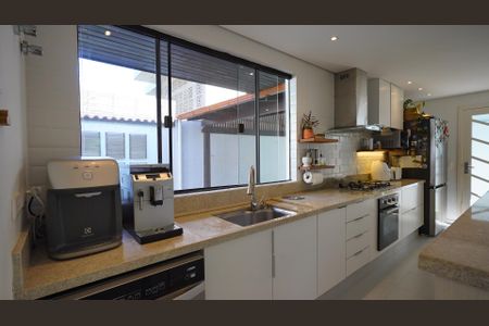 Casa para alugar com 220m², 3 quartos e 4 vagasCozinha