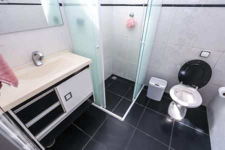 Casa à venda com 140m², 3 quartos e 4 vagasBanheiro 1 (Casa 1)