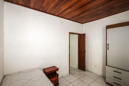 Casa à venda com 140m², 3 quartos e 4 vagasQuarto 2 (Casa 2)