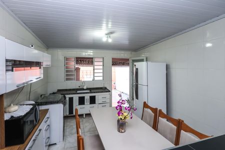 Casa à venda com 140m², 3 quartos e 4 vagasCozinha 1 (Casa 1)